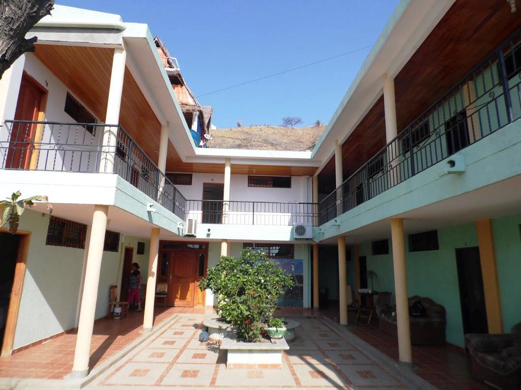 Hostal Dumbira Taganga Exterior photo