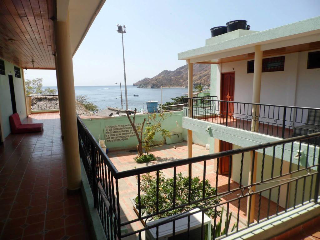 Hostal Dumbira Taganga Exterior photo