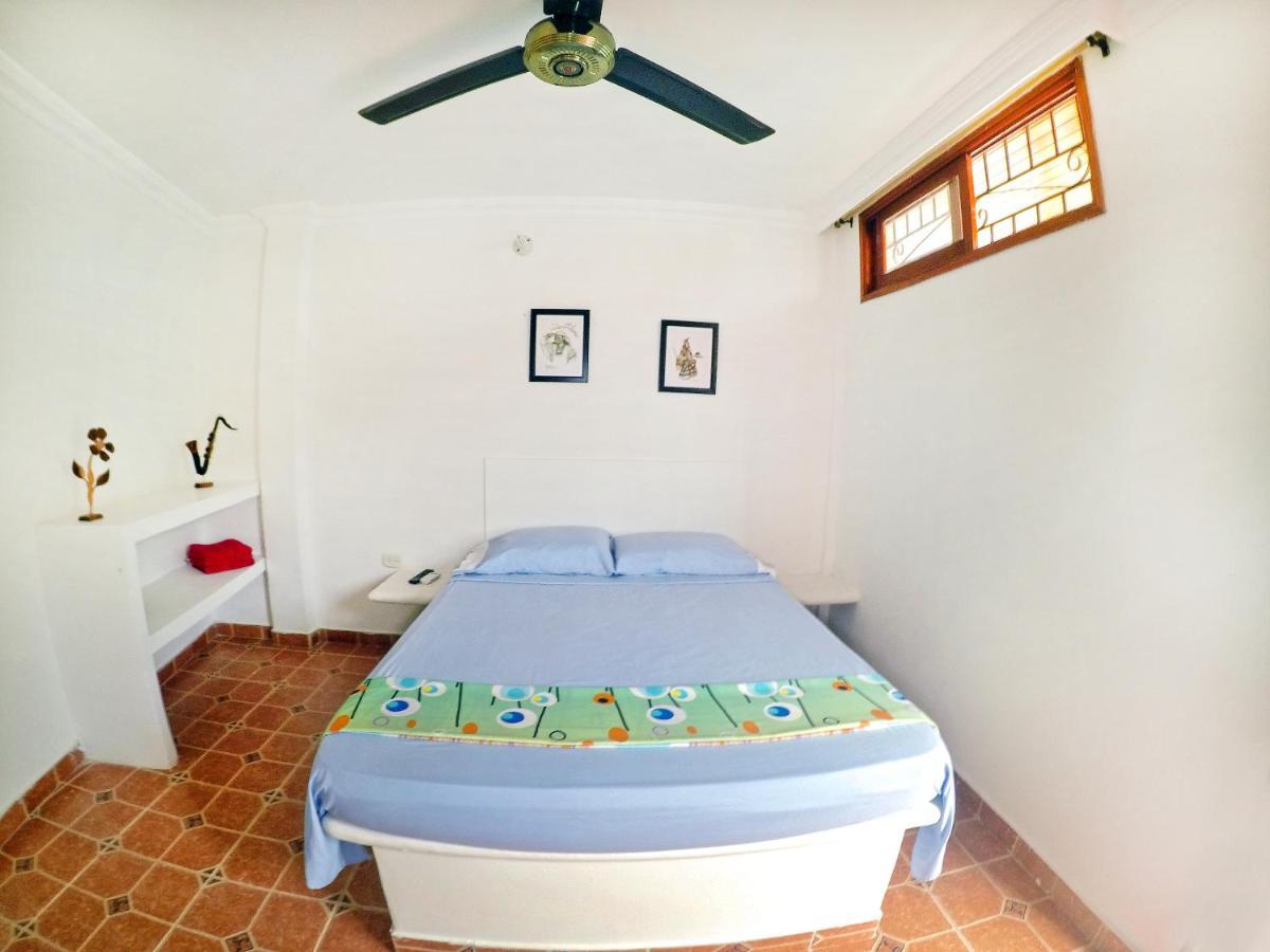 Hostal Dumbira Taganga Exterior photo