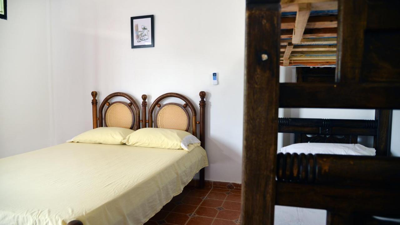 Hostal Dumbira Taganga Exterior photo