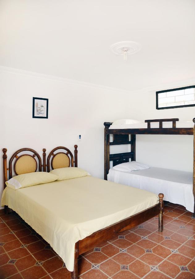 Hostal Dumbira Taganga Exterior photo